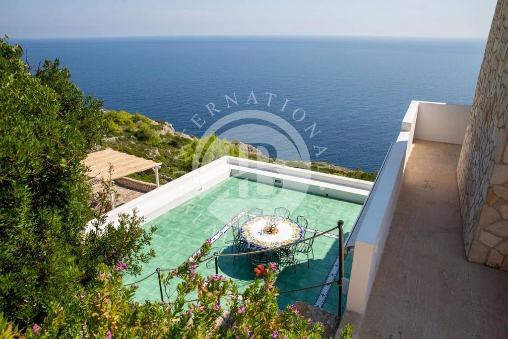 Property photo 3 of 31