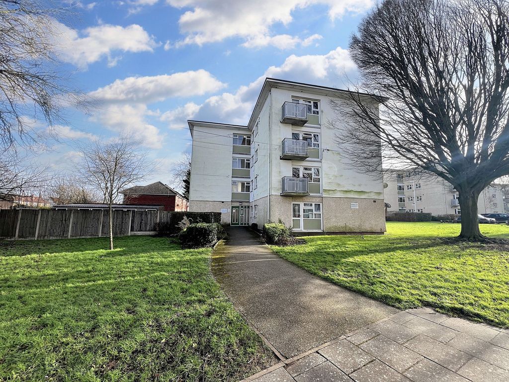 Property photo 1 of 11