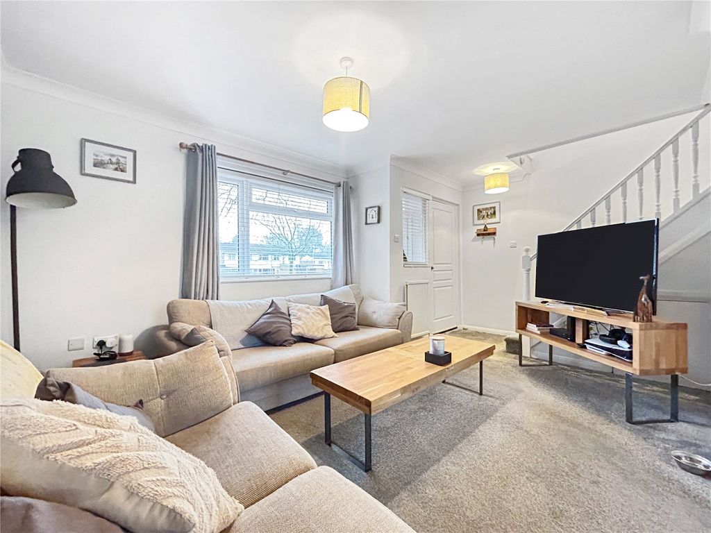 Property photo 2 of 12 Picture No. 11