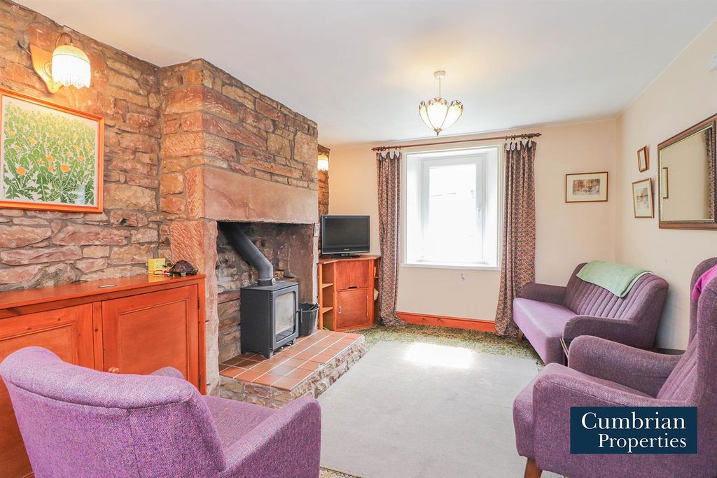 Property photo 2 of 30
