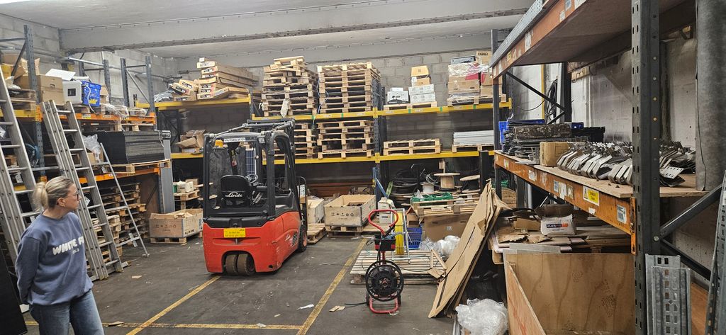 Property photo 1 of 4