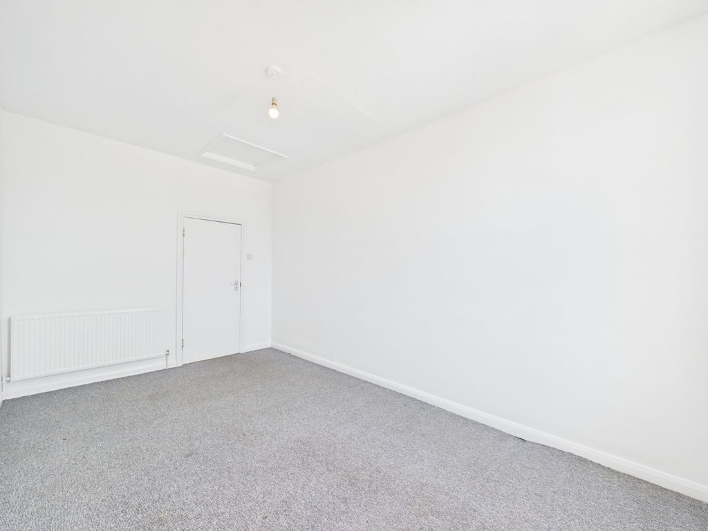 Property photo 2 of 5 Cam04693G0-Pr0122-Still002