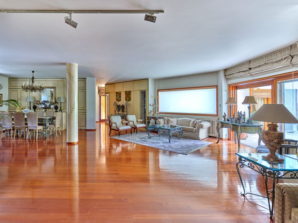 Property photo 1 of 27