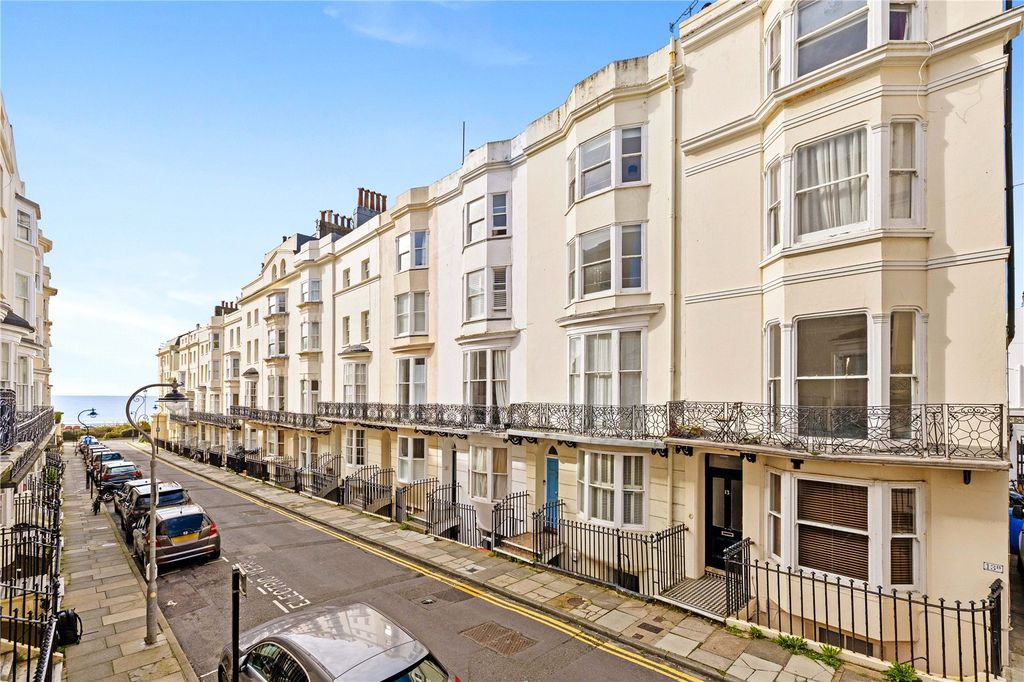 Property photo 1 of 42 Picture No. 44