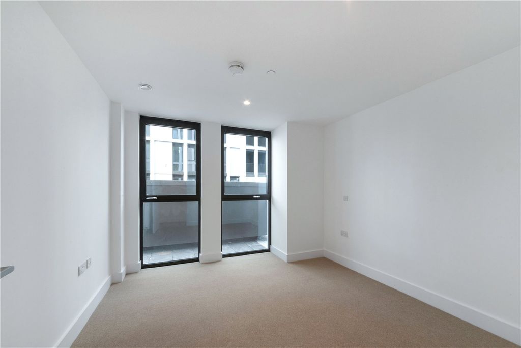 Property photo 3 of 10 Picture No. 11