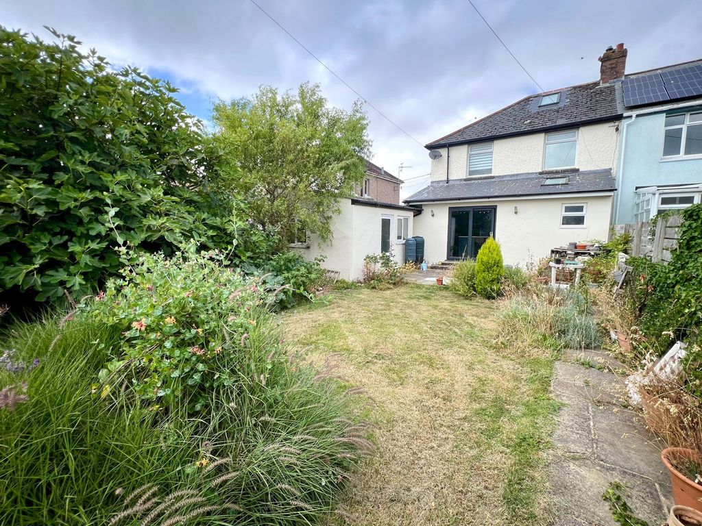 Property photo 2 of 18
