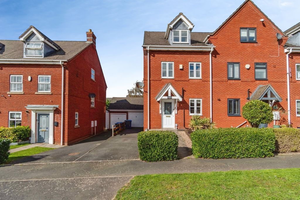 Property photo 1 of 20 Front