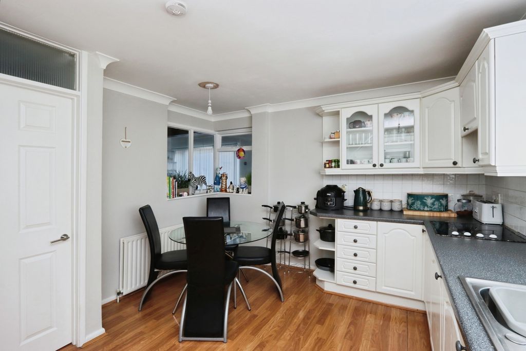 Property photo 1 of 17 Photo