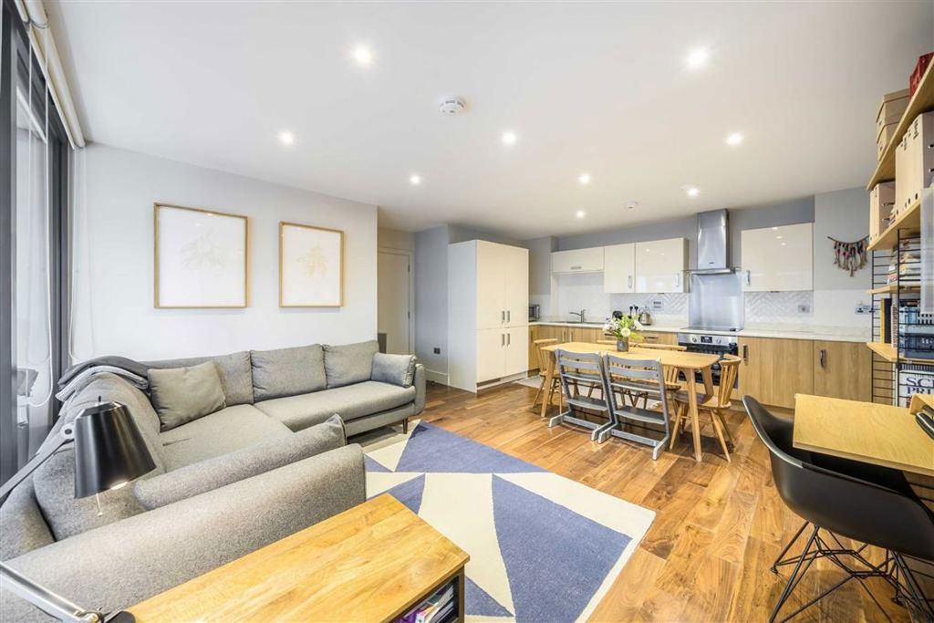 Property photo 2 of 7