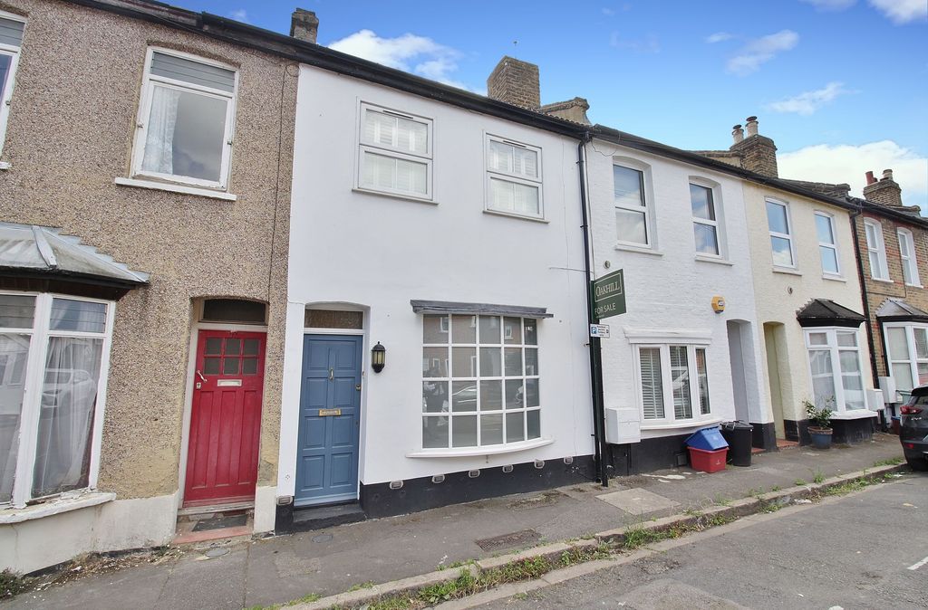 Property photo 1 of 10