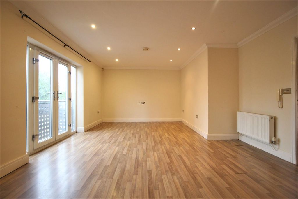 Property photo 3 of 6