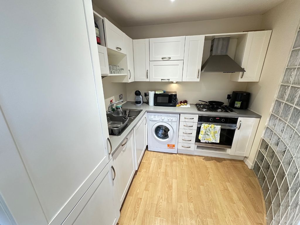 Property photo 3 of 7 3941373