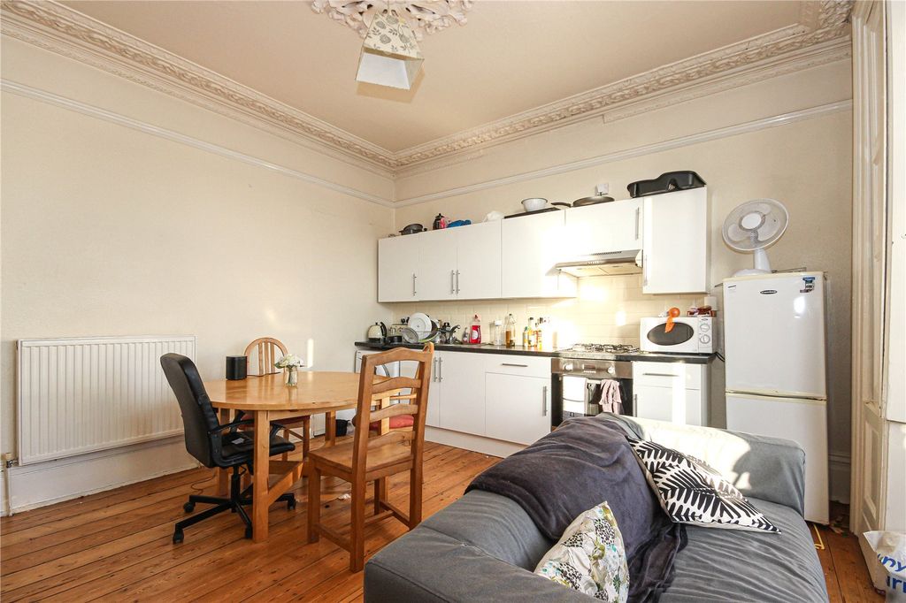 Property photo 2 of 5 Picture No. 06