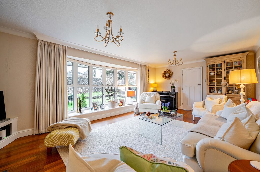 Property photo 2 of 19 1397816-8-6964d11...