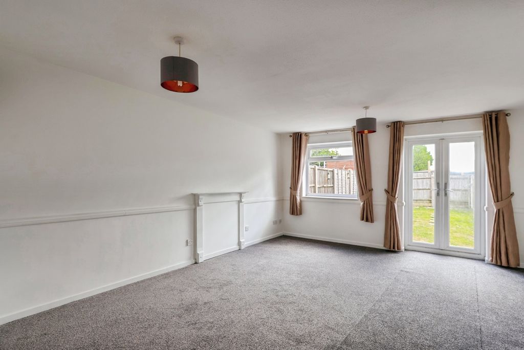Property photo 3 of 18 Pbox-Img.Jpg