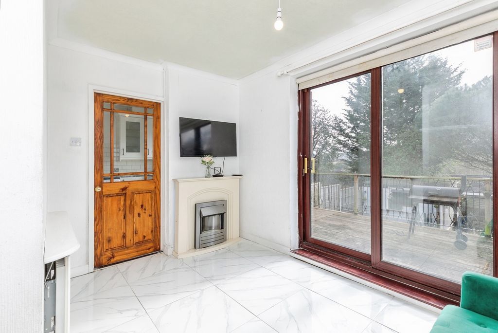 Property photo 3 of 20 Pbox-Img.Jpg