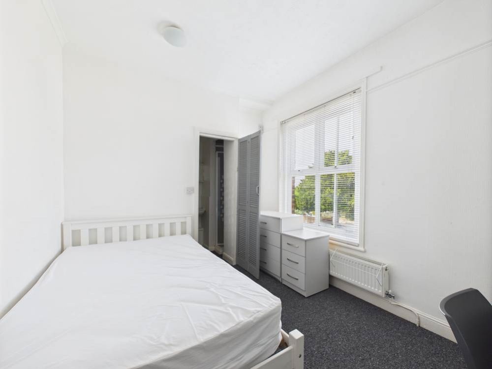 Property photo 1 of 7 Cam03062G0-Pr0170-Still003-Thumbnail-H750-70