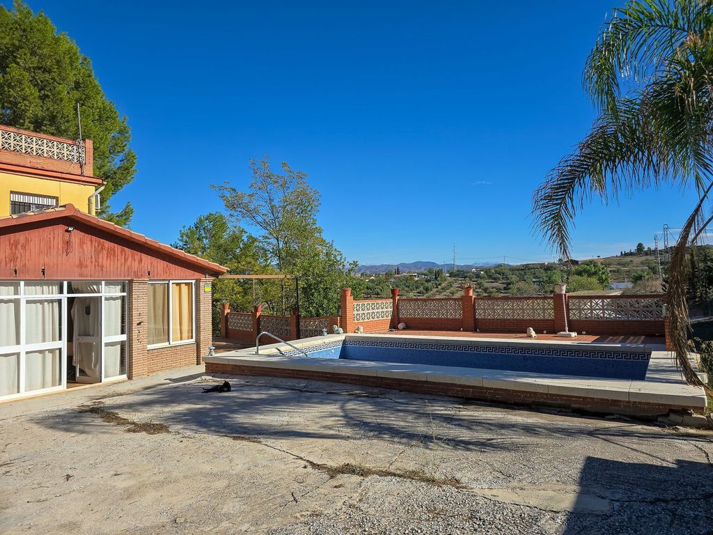 Property photo 2 of 10