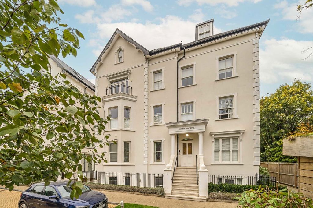 Property photo 1 of 6