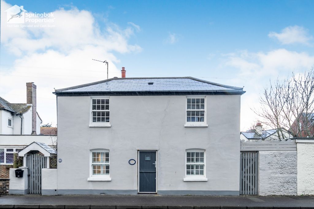 Property photo 1 of 13 Front View