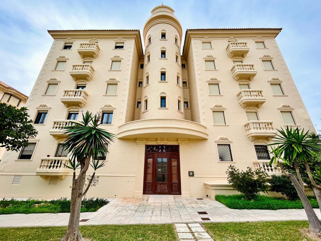 Property photo 1 of 50