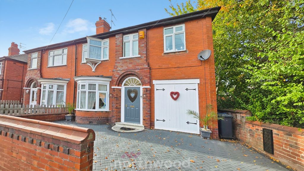 Property photo 1 of 29