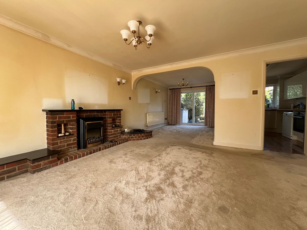 Property photo 3 of 13