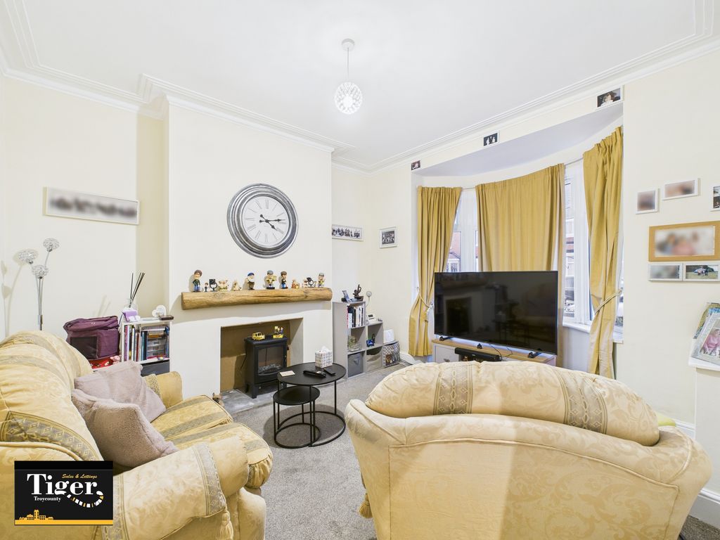 Property photo 3 of 19