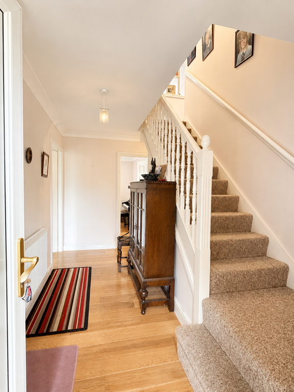 Property photo 3 of 28