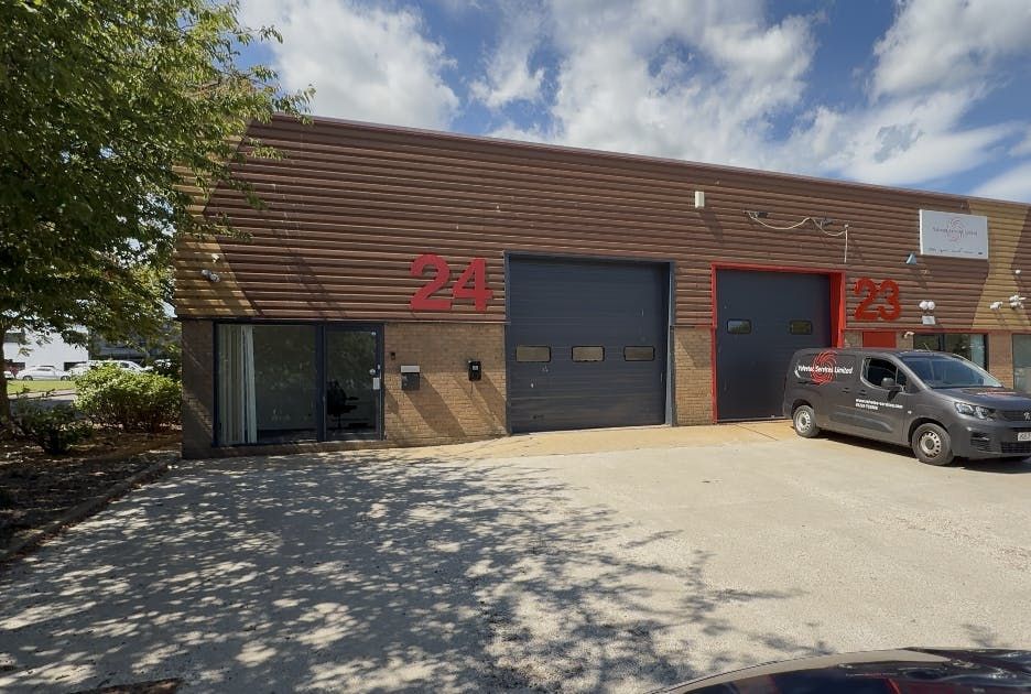 Property photo 1 of 1 Youtube Front Cover.Png