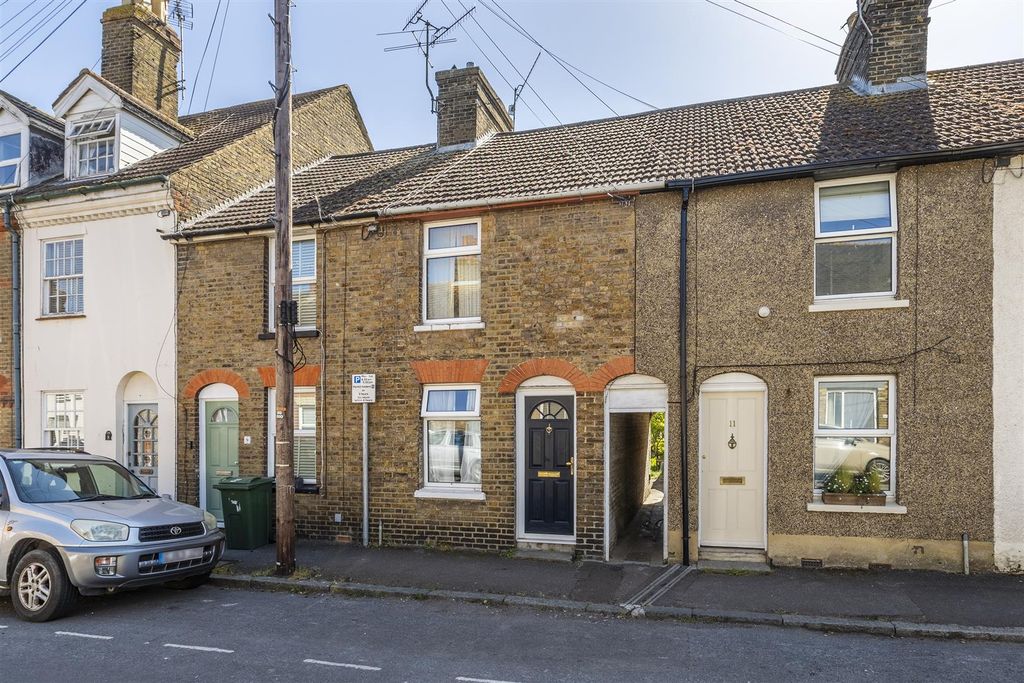 Property photo 1 of 18