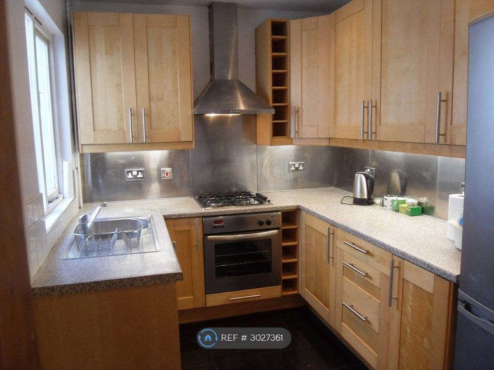 Property photo 1 of 16 Kitchen