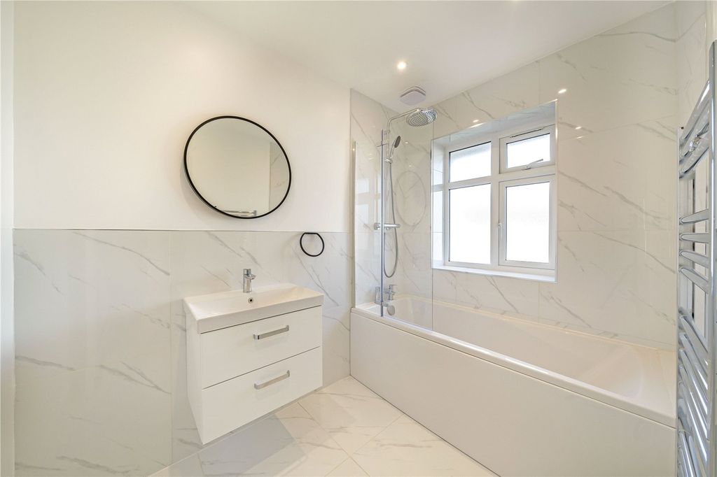 Property photo 3 of 9 Picture No. 04