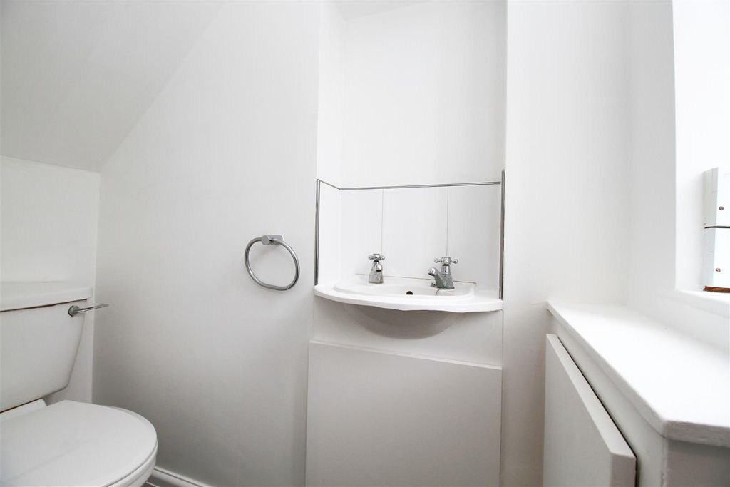 Property photo 3 of 21 W,C.Jpg