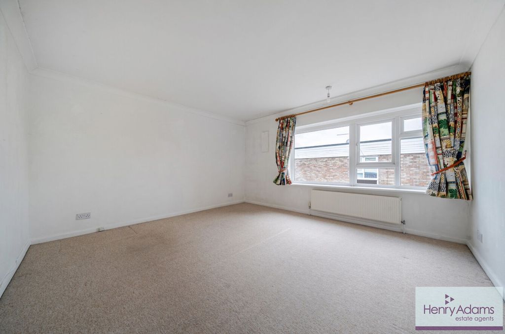 Additional image 9 of 2 bed maisonette for saleWinton Road, Petersfield GU32