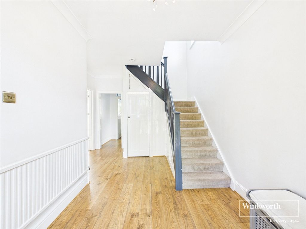 Property photo 2 of 25 Picture No. 33