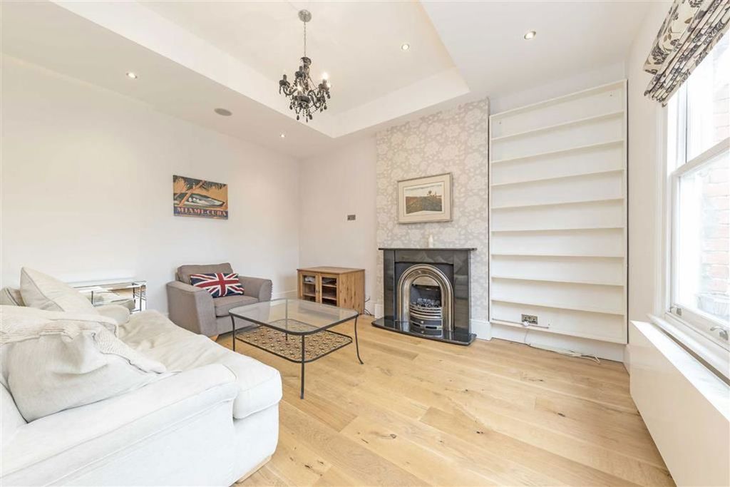 Property photo 2 of 9