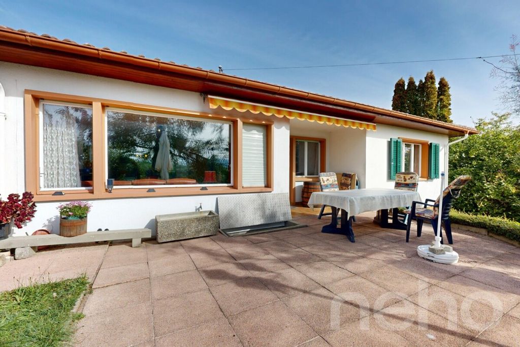 Property photo 2 of 10
