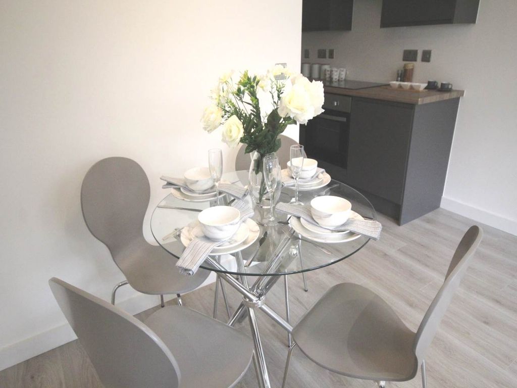Property photo 3 of 12 Img_3325