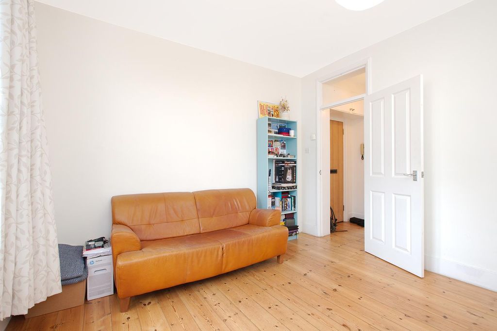 Property photo 3 of 12