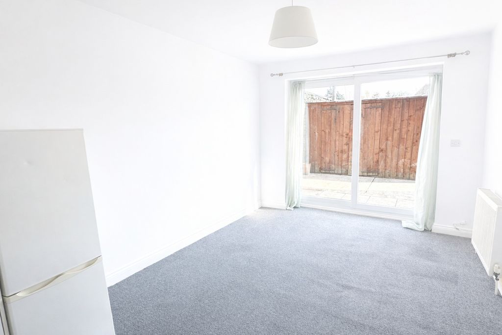 Property photo 3 of 8 Living Room