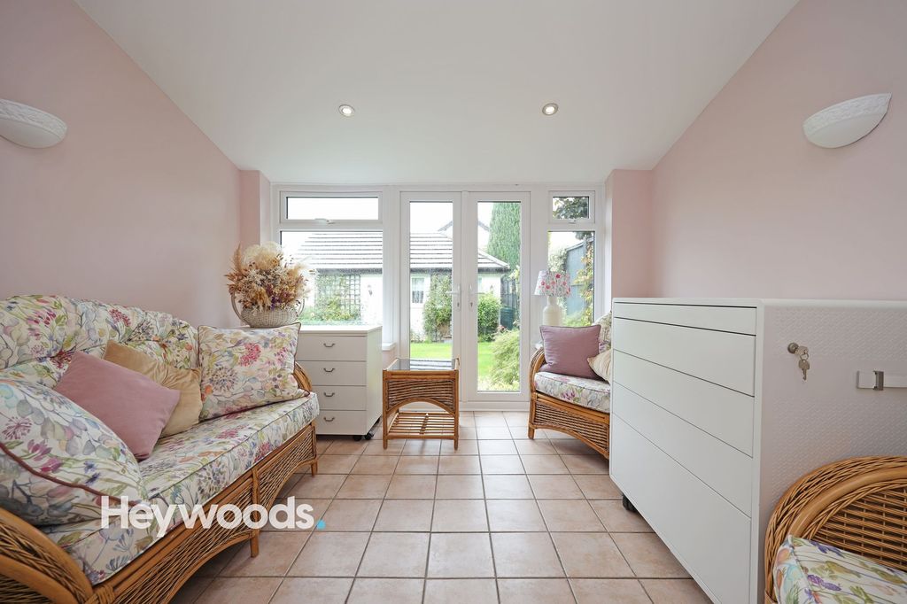 Property photo 3 of 57