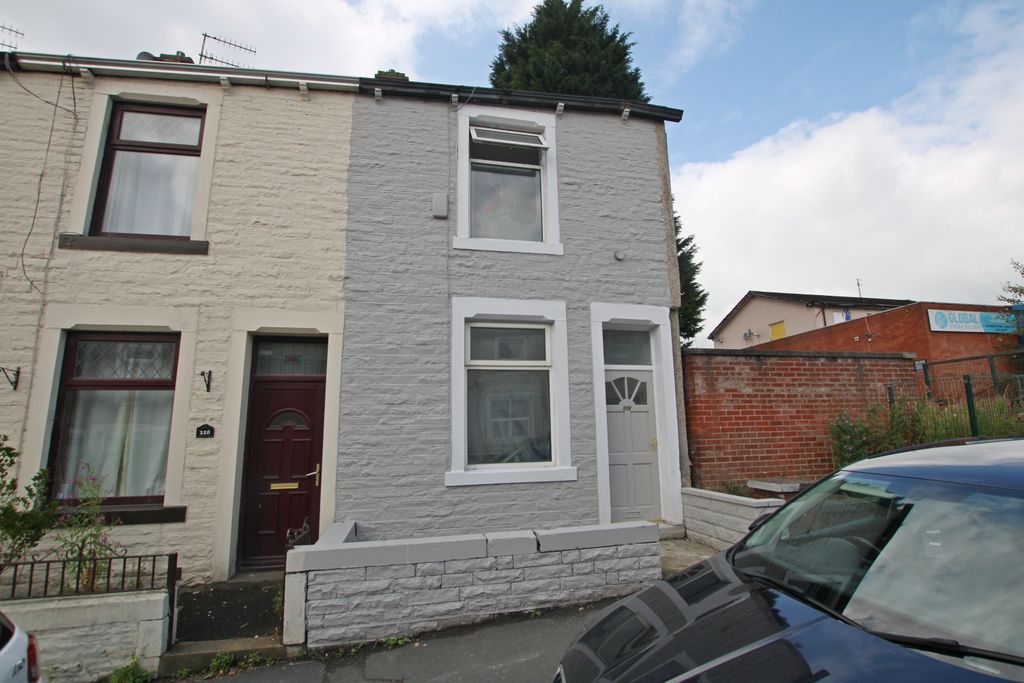 Property photo 1 of 6 1