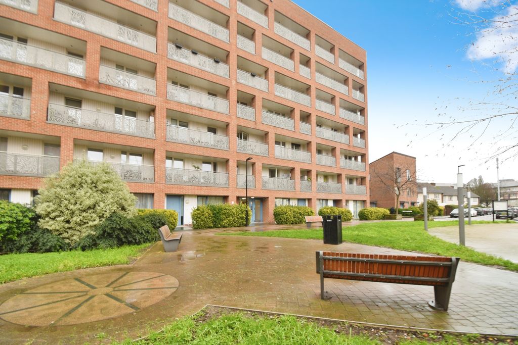 Property photo 2 of 20 Front View