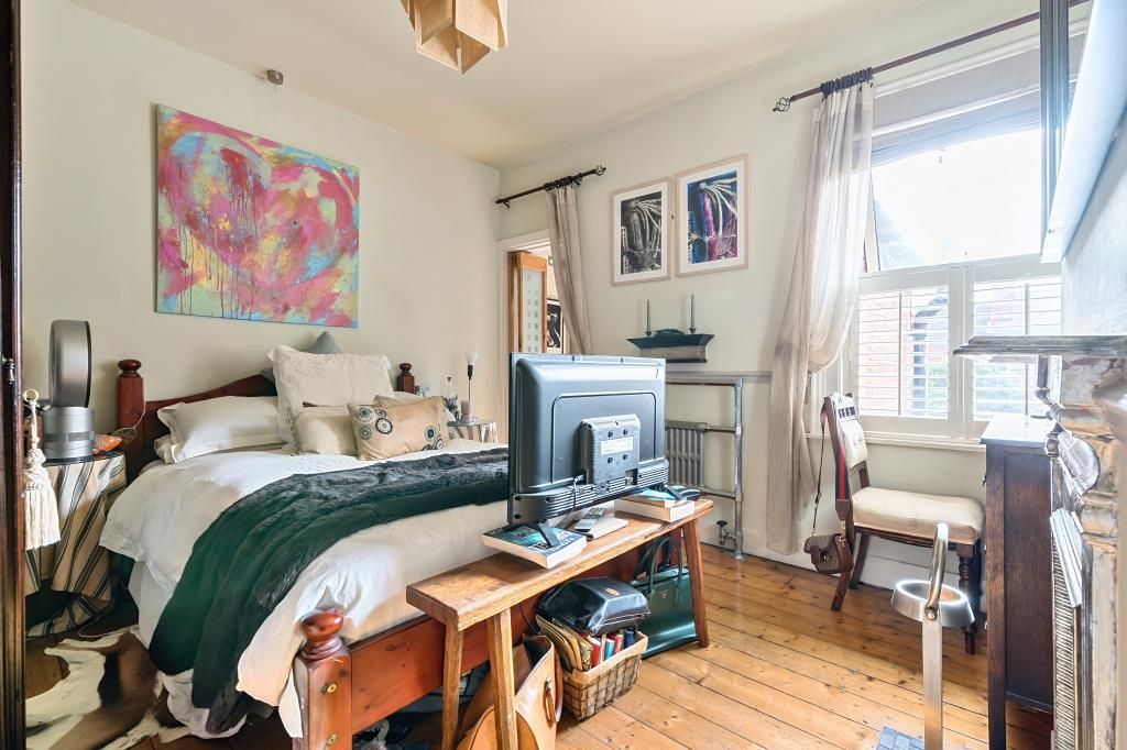 Property photo 3 of 21 Bedroom