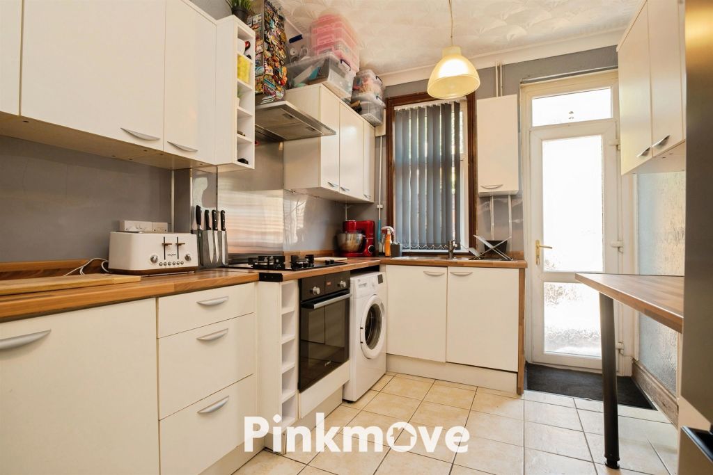 Property photo 2 of 14