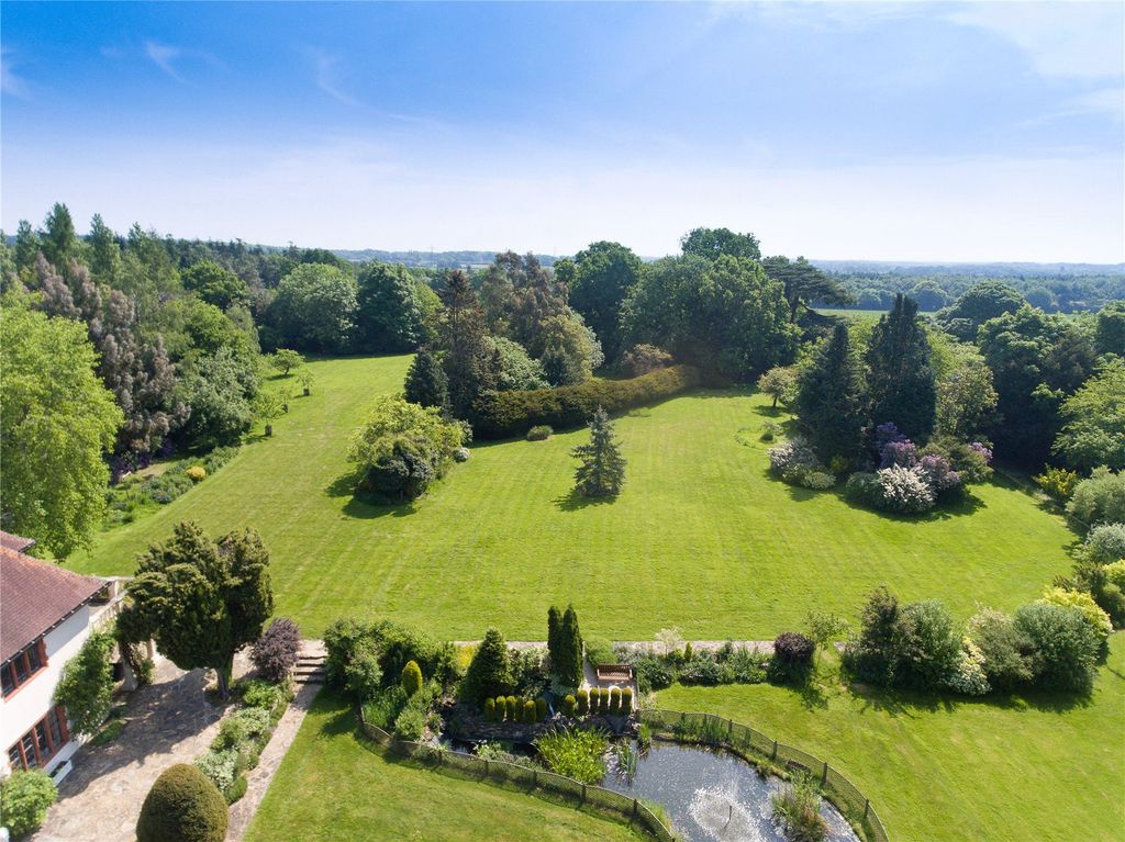 Property photo 2 of 29 Gardens