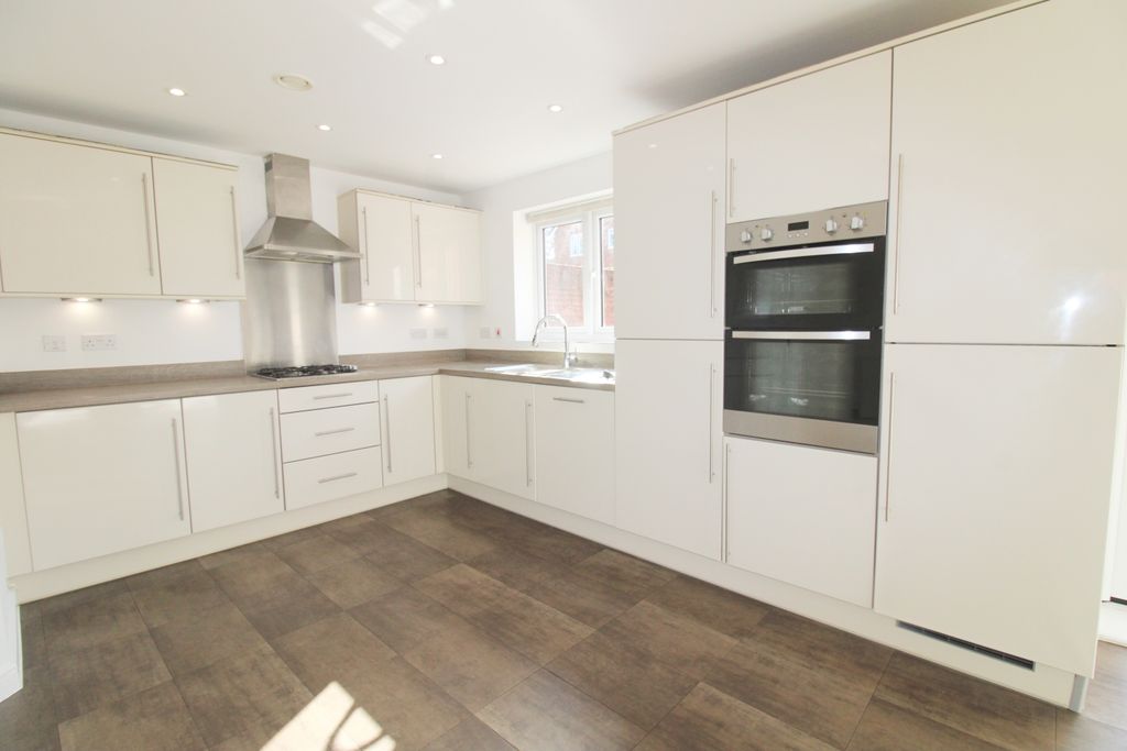 Property photo 3 of 12 Img_2667