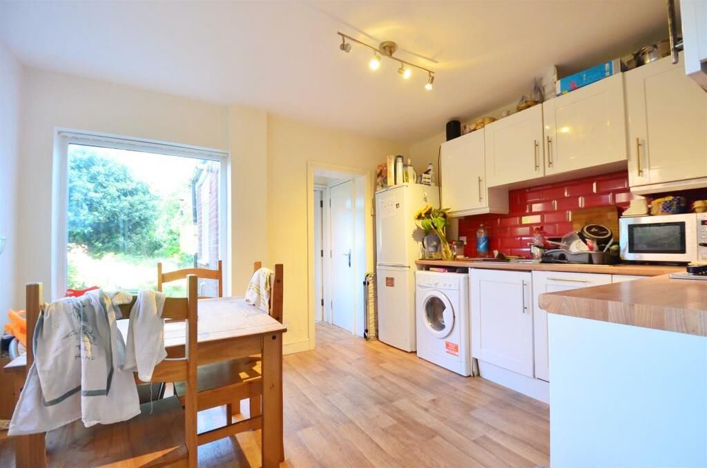 Property photo 2 of 7 13413627649042959.Jpg