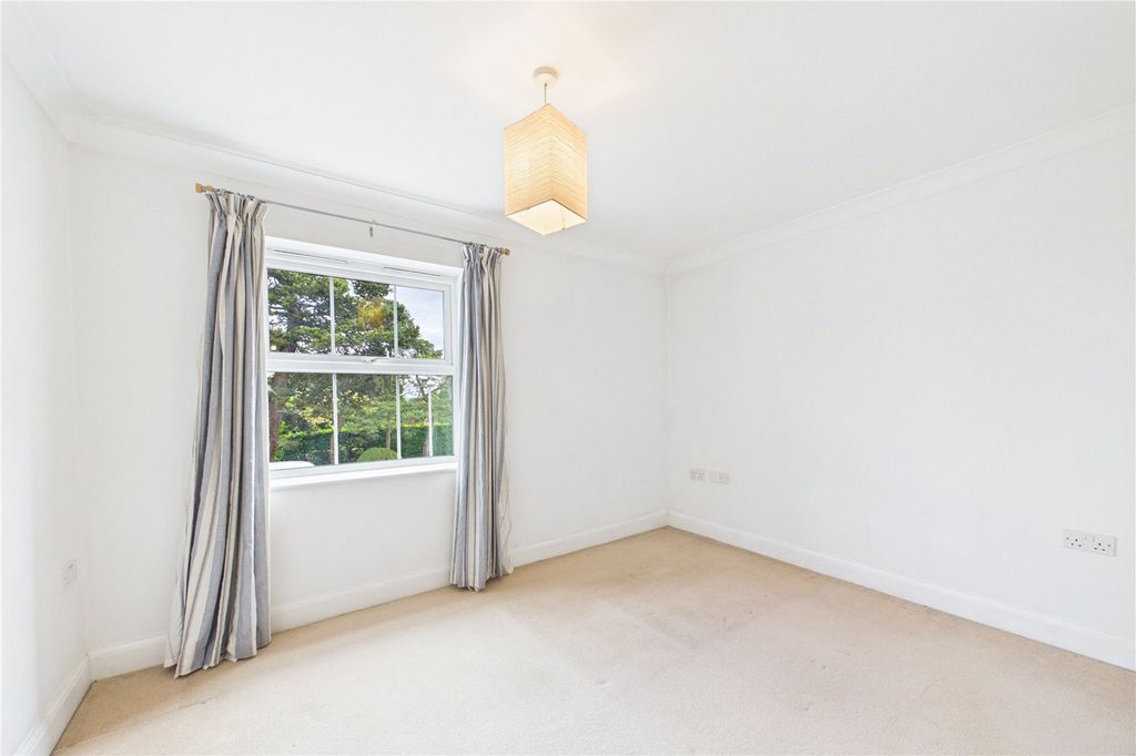 Property photo 3 of 11 Picture No. 05